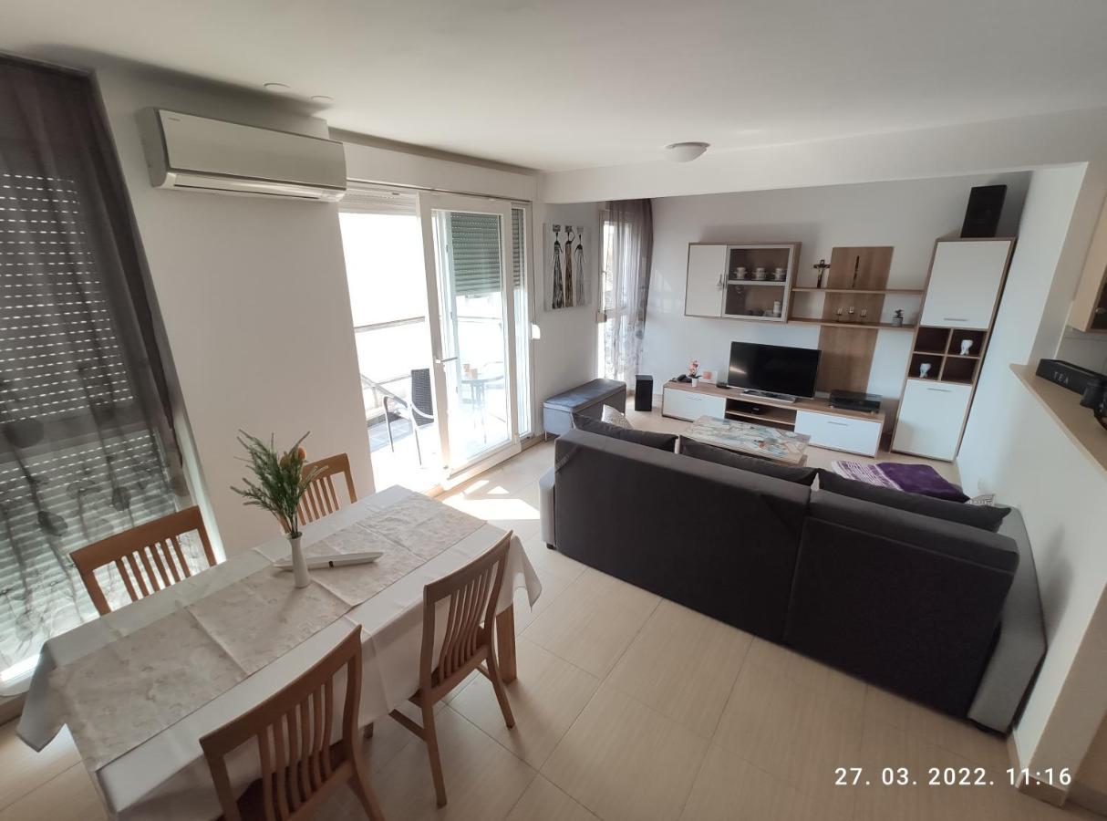 Apartman Antonela With Free Garage Parking Apartment สปลิท ภายนอก รูปภาพ