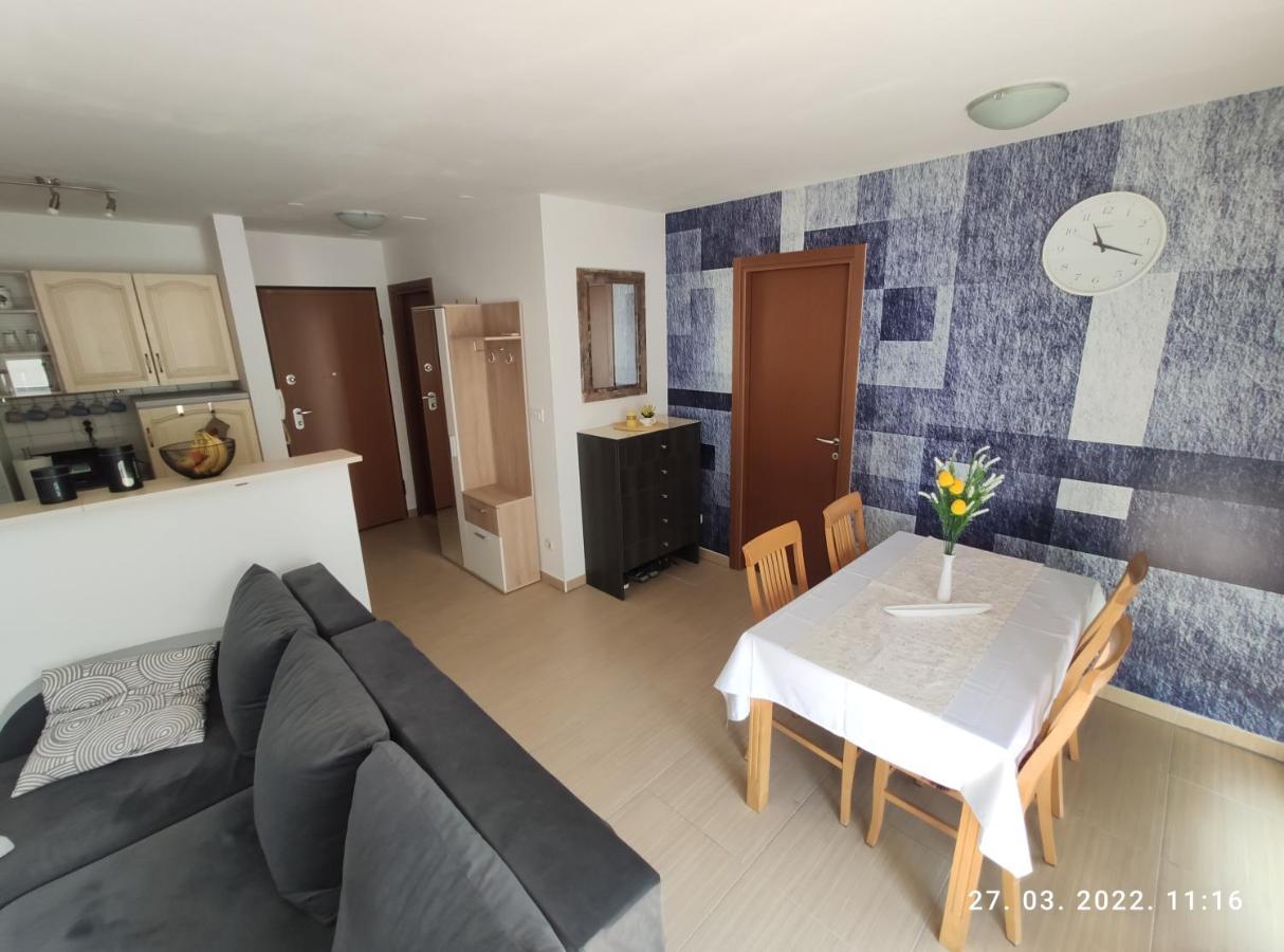 Apartman Antonela With Free Garage Parking Apartment สปลิท ภายนอก รูปภาพ