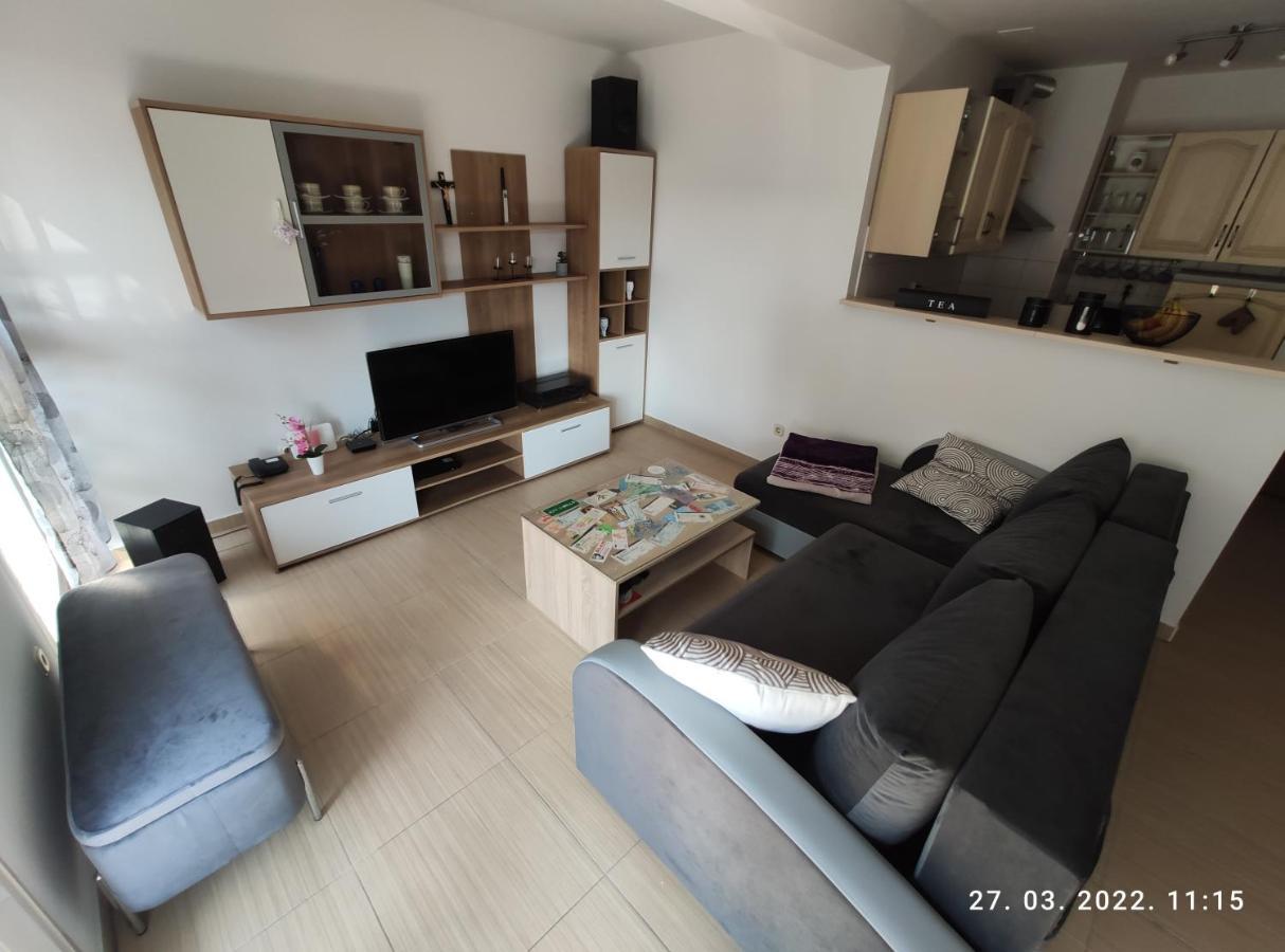 Apartman Antonela With Free Garage Parking Apartment สปลิท ภายนอก รูปภาพ