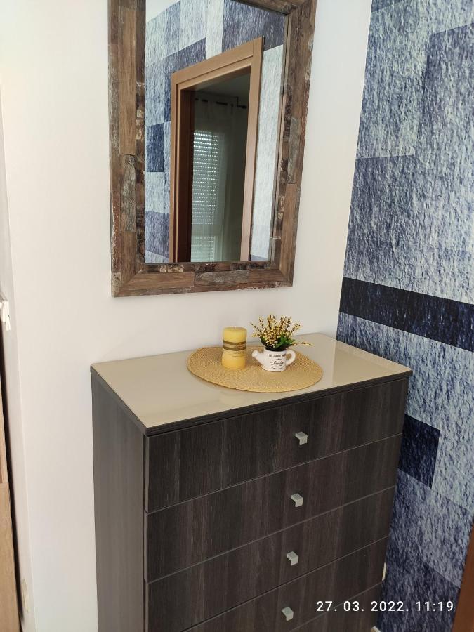 Apartman Antonela With Free Garage Parking Apartment สปลิท ภายนอก รูปภาพ