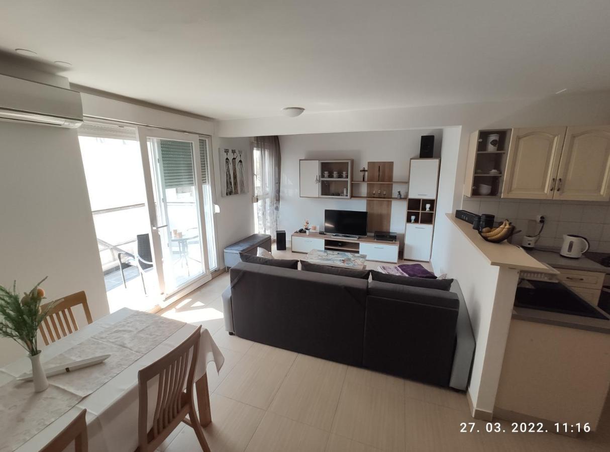 Apartman Antonela With Free Garage Parking Apartment สปลิท ภายนอก รูปภาพ