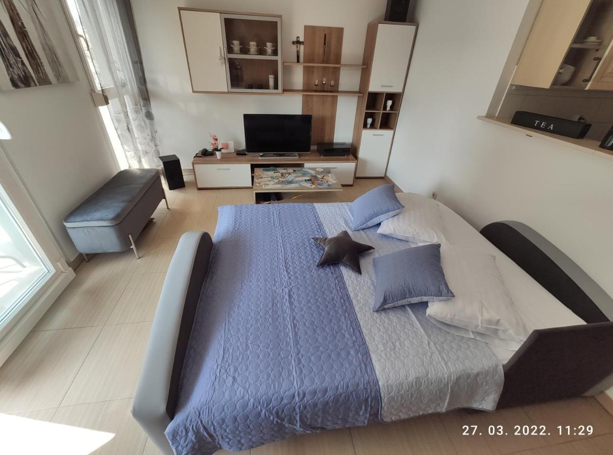Apartman Antonela With Free Garage Parking Apartment สปลิท ภายนอก รูปภาพ